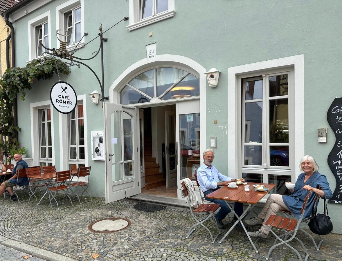 Vinopresso Gmbh - Cafe Roemer Prichsenstadt Bagian luar foto