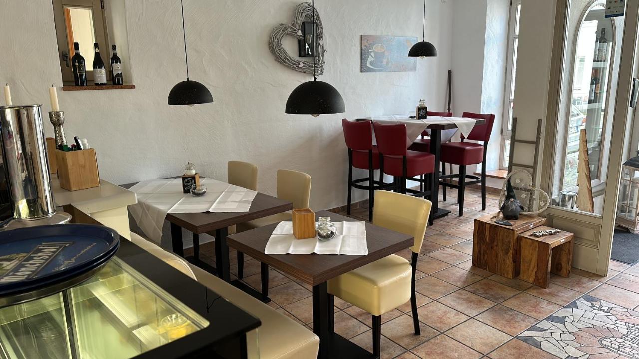 Vinopresso Gmbh - Cafe Roemer Prichsenstadt Bagian luar foto